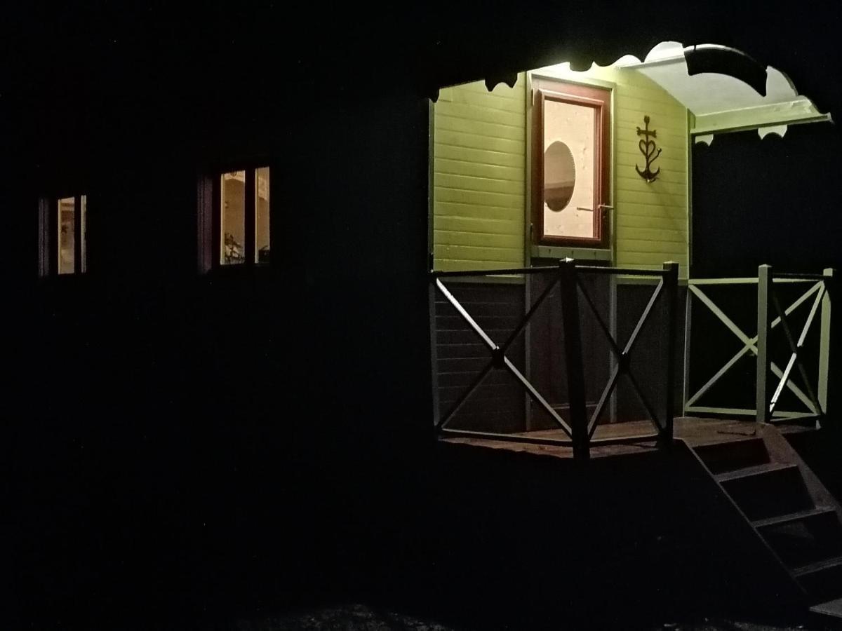 Balad'Ane Bed and Breakfast Flachères Exteriör bild